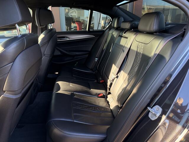 BMW 5-SERIE 540i xDrive M-Sport | Harman Kardon | ACC |Schuif/Kanteldak | Memory | Stoel/Stuurverwarming | Sfeerverlichting | Achteruitrijcamera | HUD |