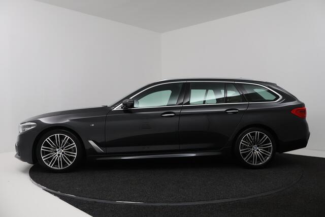 BMW 5-SERIE Touring 520i Corporate Lease High Executive (PANORAMADAK, STOELVERWARMING, ELEKTR STOELEN, CAMERA)