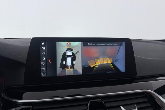 BMW 5-SERIE Touring 520i Corporate Lease High Executive (PANORAMADAK, STOELVERWARMING, ELEKTR STOELEN, CAMERA)
