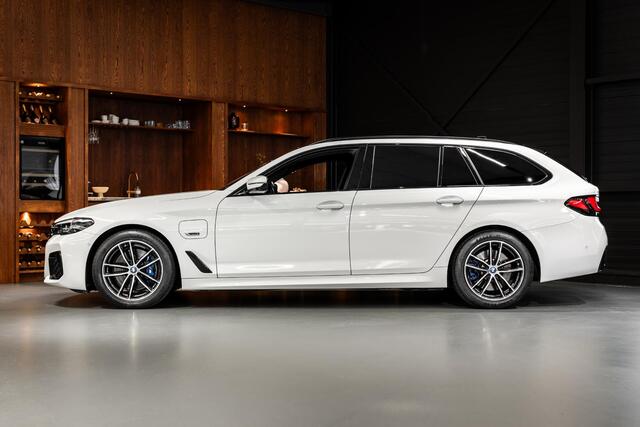 BMW 5-SERIE Touring 530e Executive M Sport | Standkachel | Dealer Onderhouden