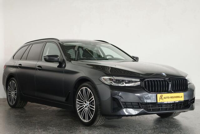 BMW 5-SERIE 520i Executive / LED / Navi / CarPlay / Cam