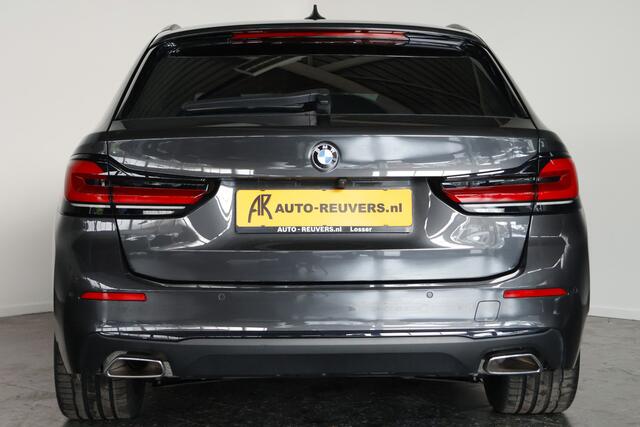 BMW 5-SERIE 520i Executive / LED / Navi / CarPlay / Cam