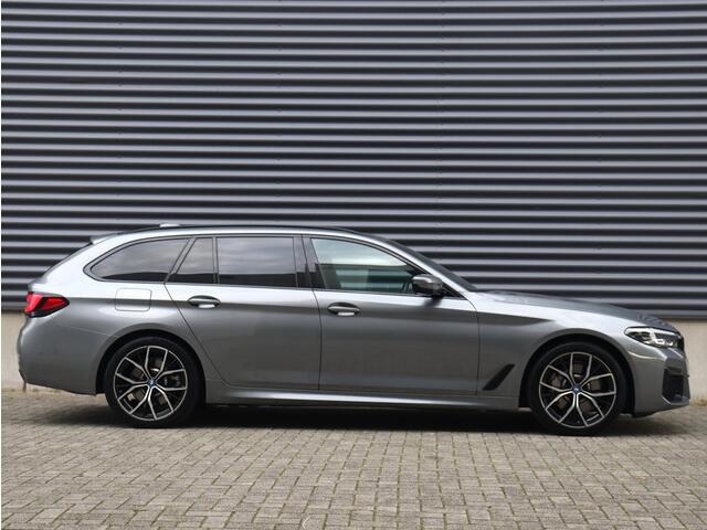 BMW 5-SERIE Touring 530e | M Sportpakket | Trekhaak | Adaptive Cruise Control | Hi-Fi | Stuurwiel Verwarmd | Sportstoelen | 19'' LMV