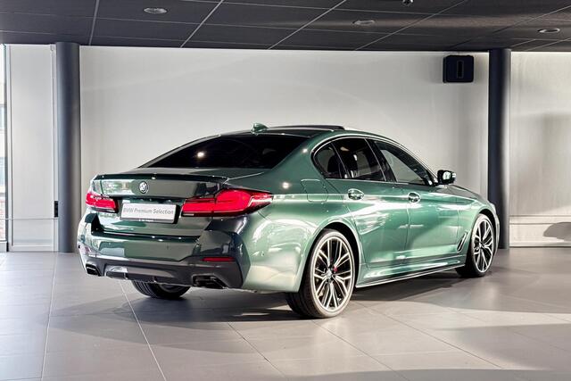 BMW 5-SERIE 530e High Executive | M Sport Pro | Harman Kardon | Glazen Schuif-/kanteldak | Comfort Access | Head-Up Display |