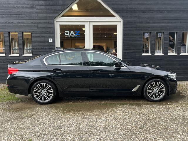 BMW 5-SERIE 520i Executive Edition Sport-Line/Aut/Ecc/Leer/Navi