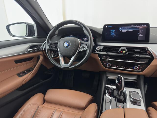 BMW 5-SERIE Touring 530e Business Edition Plus (Plug-in) (INCL.BTW) *LEATHER | FULL-LED | MEMORY-PACK | HEATED-COMFORTSEATS | NAVI-FULLMAP | PRIVACY-GLASS | ECC | PDC | CRUISE | 18''ALU | TOWBAR*