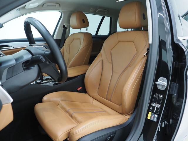 BMW 5-SERIE Touring 520e | Leder | HUD | Keyless | 360 | Sfeerlicht | Dodehoek | Stoelverwarming | Carplay