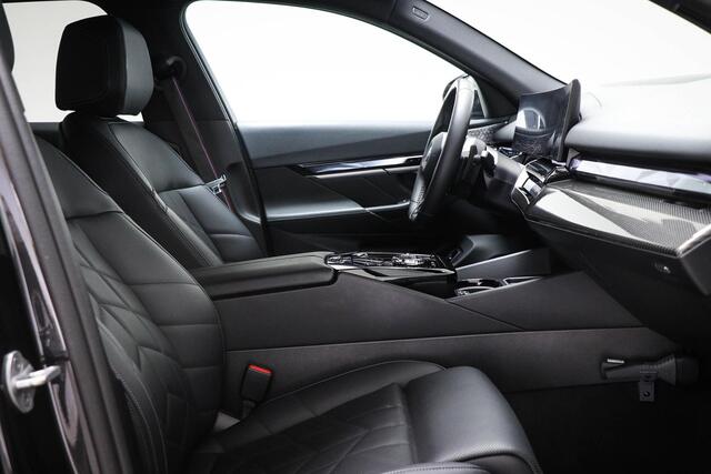 BMW 5-SERIE 550e xDrive | HEAD UP | BOWER & WILKINS | STOELVENTILATIE | 360 CAMERA | 20"