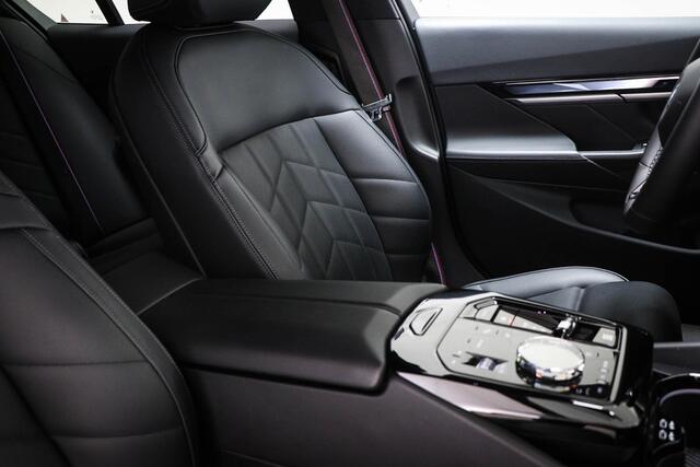 BMW 5-SERIE 550e xDrive | HEAD UP | BOWER & WILKINS | STOELVENTILATIE | 360 CAMERA | 20"
