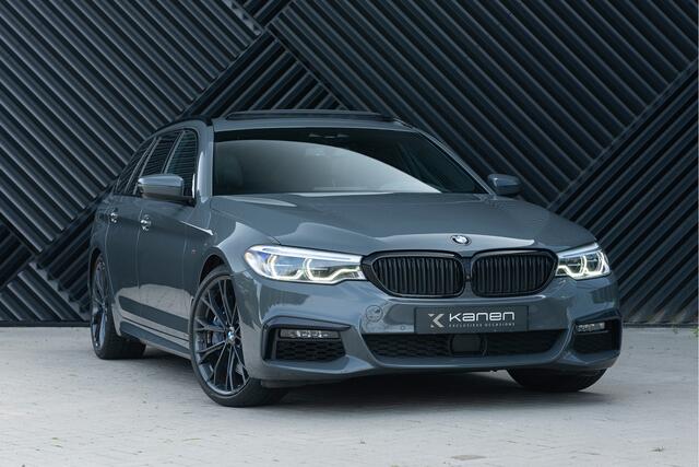 BMW 5-SERIE Touring 540i xDrive M-Sport ACC Pano Harman Kardon Head Up 360 Stoelvent. Trekhaak Softclose Keyless Memory Shadow Line
