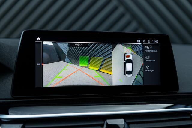 BMW 5-SERIE Touring 540i xDrive M-Sport ACC Pano Harman Kardon Head Up 360 Stoelvent. Trekhaak Softclose Keyless Memory Shadow Line