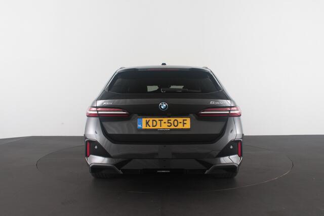BMW 5-SERIE Touring 530e xDrive M Sport > Trekhaak/20inch/Head-up/Shadow-Line/360 camera/H&K