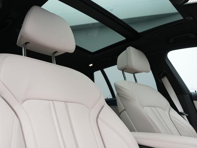 BMW 5-SERIE Touring 530e M Sport PHEV 293pk Dealer O.H. | Active Steering | Trekhaak Af Fabriek | Panodak | Head Up | Adaptive Cruise | Adaptief Onderstel | Camera | Laser LED | Lederen Comfortstoelen Memory & Verwarmd | Sfeerverlichting | Blis | Plug In Hybrid | – foto 10