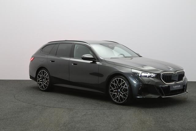 BMW 5-SERIE Touring 530e xDrive 300 PK M Sport Pro Edition PHEV, Panoramadak, Trekhaak, H/K Sound, Head-Up – foto 4