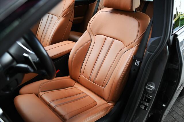 BMW 6-SERIE Gran Turismo 630i High Executive M Sport Automaat / Panoramadak / Laserlight / Achteruitrijcamera / Comfortstoelen / Live Cockpit Professional / Parking Assistant