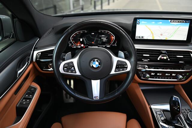 BMW 6-SERIE Gran Turismo 630i High Executive M Sport Automaat / Panoramadak / Laserlight / Achteruitrijcamera / Comfortstoelen / Live Cockpit Professional / Parking Assistant