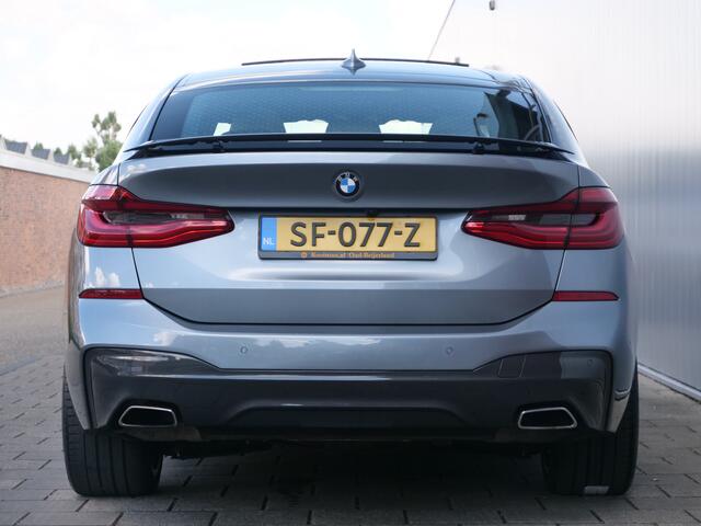 BMW 6-SERIE Gran Turismo 640i xDrive High Executive 340 Pk Automaat Navi / Leer / Schuifdak / M-pakket