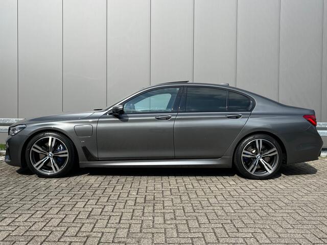 BMW 7-SERIE 740e iPerformance High Executive M-Sport Soft Close / Harman/Kardon / Head Up