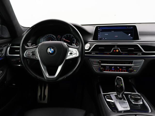 BMW 7-SERIE 750i XDRIVE 449 PK V8 M-SPORT + REAR ENTERTAINMENT B&W HIGH END | LASER | SCHUIFDAK | TREKHAAK