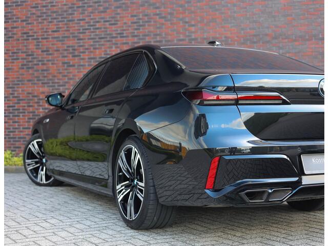 BMW 7-SERIE M760e xDrive *SkyLounge*Executive*Bow&Wil*