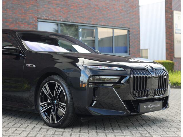 BMW 7-SERIE M760e xDrive *SkyLounge*Executive*Bow&Wil*