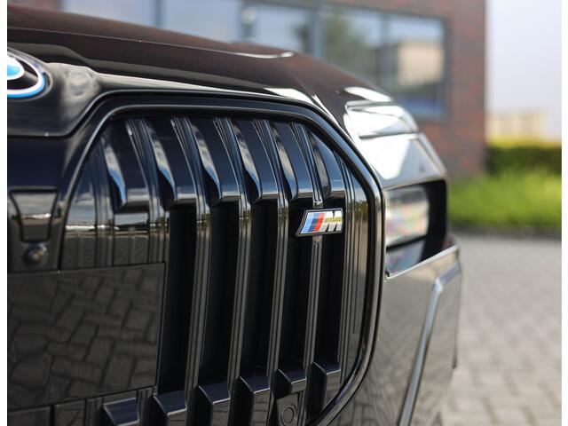 BMW 7-SERIE M760e xDrive *SkyLounge*Executive*Bow&Wil*