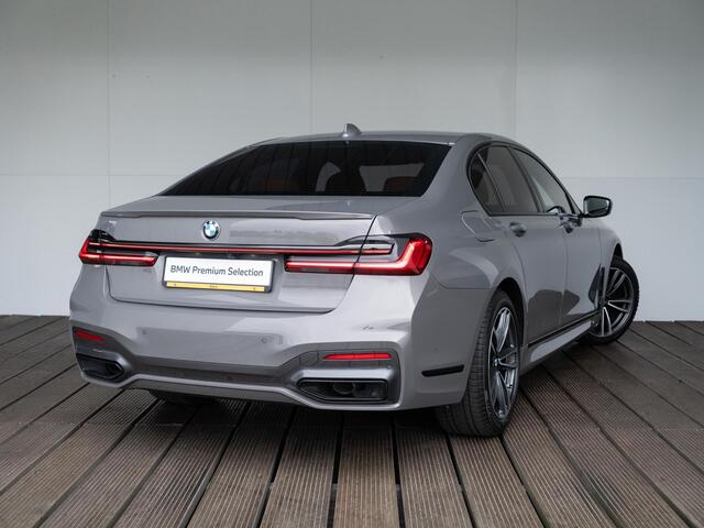 BMW 7-SERIE Sedan 745e | High Executive / Model M Sport / Active Steering / BMW Personal CoPilot Pack | Easter