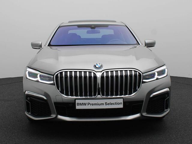 BMW 7-SERIE Sedan 745e High Executive M Sportpakket / Schuifdak / Laserlight / Head-Up Display / 20'' | Easter