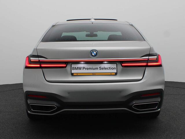 BMW 7-SERIE Sedan 745e High Executive M Sportpakket / Schuifdak / Laserlight / Head-Up Display / 20'' | Easter
