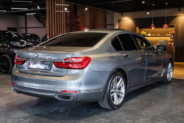 BMW 7-SERIE 740i High Executive Luxury Comfort stoelen Voll Leder Verwarming/ Massage/ Memory, Glasdak, HUD, Laser Light, Navi Prof, Surround Virw, Driving Ass+, BMW Display Key, Ambiente, Actieve Besturing, Lmv.