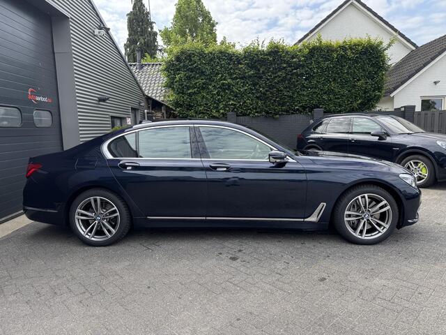 BMW 7-SERIE 750d xDrive High Executive | Panoramadak | 360* Camera | Head-Up Display | Stoelventilatie/Verwarming | Harmon Kardon |