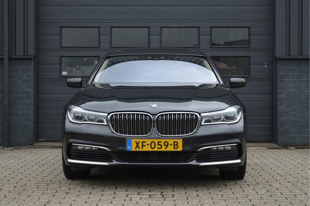 BMW 7-SERIE 750i High Executive