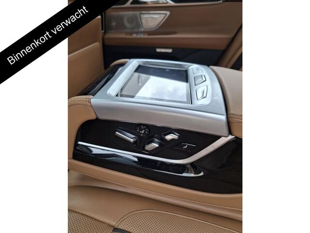 BMW 7-SERIE 740e iPerformance | 2E EIGENAAR | 12MND GARANTIE | LASER | BOWERS WILKINS | SCHUIFDAK | DAB | CARPLAY | HEAD - UP |