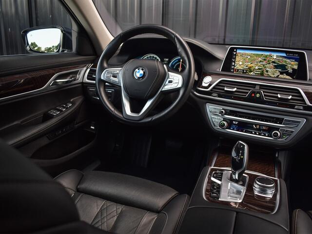 BMW 7-SERIE 740e iPERFORMANCE HIGH EXECUTIVE | MEMORY SEATS | PANORAMDAK | ACTIVE CRUISE | AMBIANCE INTERIEUR | COMFORT SEATS | LED | 360 CAMERA | SOFT-CLOSE