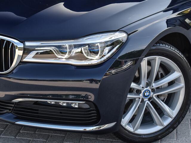 BMW 7-SERIE 740e iPERFORMANCE HIGH EXECUTIVE | MEMORY SEATS | PANORAMDAK | ACTIVE CRUISE | AMBIANCE INTERIEUR | COMFORT SEATS | LED | 360 CAMERA | SOFT-CLOSE