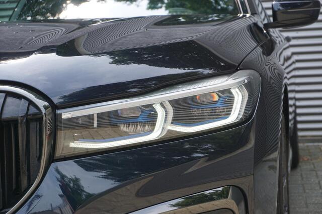 BMW 7-SERIE 730d xDrive M Sportpakket | Active Steering | Soft Close Automatic portieren | Elektrisch glazen schuif-/kanteldak | Comfortstoelen voor | Harman Kardon Surround Sound Systeem