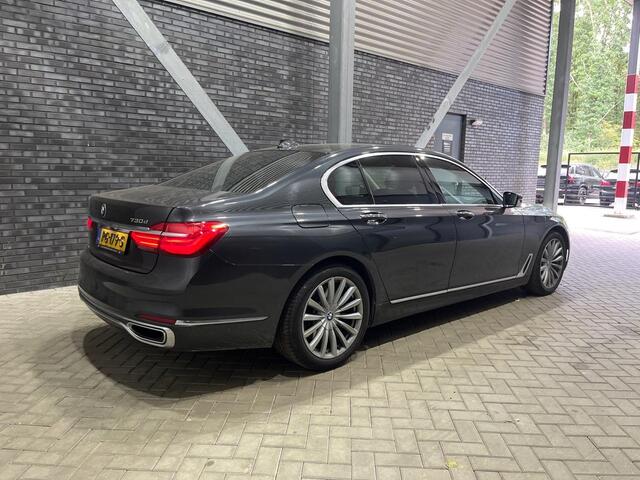 BMW 7-SERIE 730d High Executive | Head-Up | Leder | Camera | Stoelverwarming | Getint Glas | 19 Inch