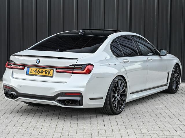 BMW 7-SERIE 745e HIGH EXECUTIVE | M-SPORT | COMFORT ACCESS | STOELMASSAGE | ACTIVE CRUISE | ALCANTARA | HEAD-UP | DISPLAY KEY | LEDER | HARMAN/KARDON | VIRTUAL COCKPIT | STUURVERWARMING | 360 CAMERA | LUCHTVERING | ACHTERASBESTURING