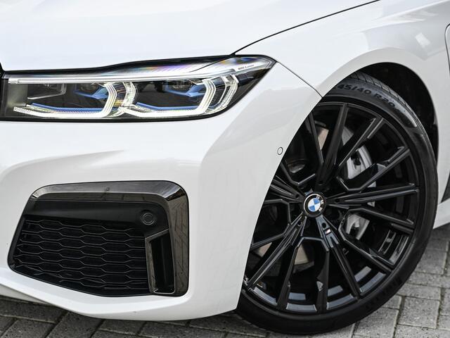 BMW 7-SERIE 745e HIGH EXECUTIVE | M-SPORT | COMFORT ACCESS | STOELMASSAGE | ACTIVE CRUISE | ALCANTARA | HEAD-UP | DISPLAY KEY | LEDER | HARMAN/KARDON | VIRTUAL COCKPIT | STUURVERWARMING | 360 CAMERA | LUCHTVERING | ACHTERASBESTURING
