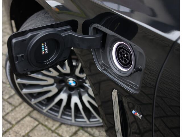 BMW 7-SERIE 745e High Executive | Nappa - Trekhaak - H&K - Laserlicht