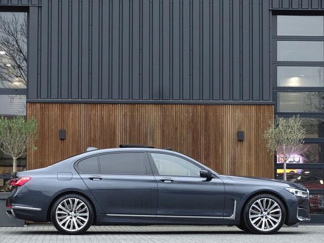 BMW 7-SERIE 745Le 394PK / Skylounge / B&W / Laser / M- Individual / 360°