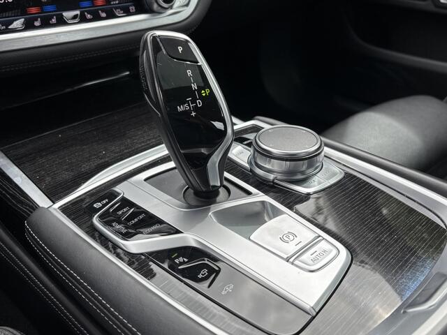 BMW 7-SERIE 740D X-Drive High Executive 2017 Schuifdak