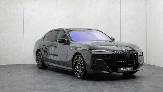 BMW 7-SERIE M760e xDrive | Exclusive Lounge | B&W | Sky Lounge | Connoisseur Pack | Rear Seat Entertainment