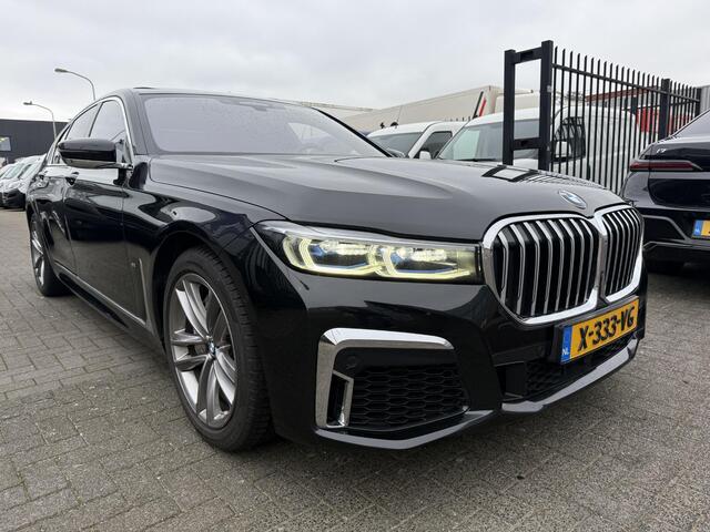 BMW 7-SERIE 745e Massage, Laser-light, 4x ventilatie seat, schuifdak, M-sport, Winterset, Display-key, Zwart leer