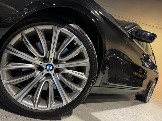 BMW 7-SERIE 750i xDrive