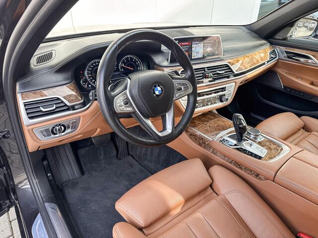 BMW 7-SERIE 750i xDrive High Executive | Driving Assistant Plus | Laser light | comfortstoelen