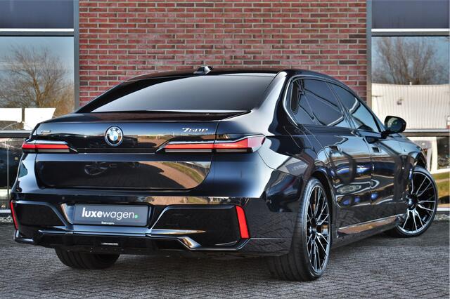 BMW 7-SERIE 750e xDrive M-Sport Exe-Lounge Theatre Connoisseur Climate-Acoustic