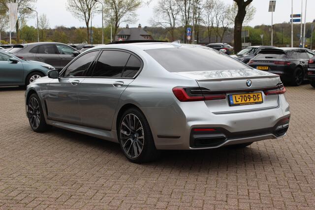 BMW 7-SERIE 745Le xDrive High Executive / Nieuwpr. ¤178.341 / Achterasbesturing / Schuifdak / 360Camera / Head-up / Softclose / Luchtvering / Nachtzicht / 20'' / Bowers&Wilkens / Volleder / Keyless / Stoelmassage / Stoelventilatie+