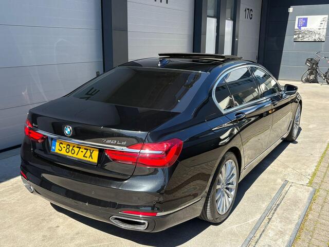 BMW 7-SERIE 730Ld xDrive High Executive
