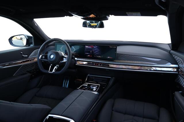 BMW 7-SERIE M760e xDrive M Sportpakket Pro | Connoisseur Pack | Executive Pack | Entertainment systeem achter | Bowers & Wilkins | Warmte comfort Pack | Innovation Pack
